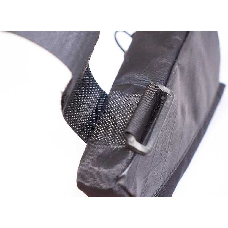 Revelate-designs Revelate Designs Mag-Tank - Top Tube Bag - Black 5 Revelate-designs Revelate Designs Mag-Tank - Top Tube Bag - Black - Afbeelding 3