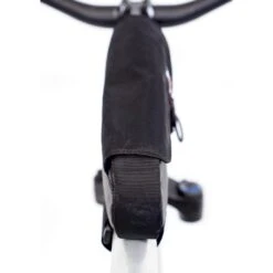 Revelate-designs Revelate Designs Mag-Tank - Top Tube Bag - Black 13 Revelate-designs Revelate Designs Mag-Tank - Top Tube Bag - Black -Fietsonderdelen 232461 04 d 448602