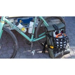 CHROME Barrage Freight - Rugzak - 34-38 L - Navy Tritone -Fietsonderdelen bg 325 bk barrage freight rucksack black 9 1053919