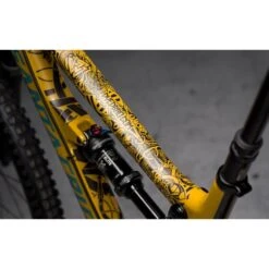 DYEDBRO Beschermfolie Voor Het Frame Viking - Black Matt -Fietsonderdelen dyedbro frame protection kit viking black matt4 1004160