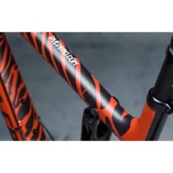 DYEDBRO Beschermfolie Voor Het Frame Zebra - Black Matt 13 DYEDBRO Beschermfolie Voor Het Frame Zebra - Black Matt -Fietsonderdelen dyedbro frame protection kit zebra black2 1003791