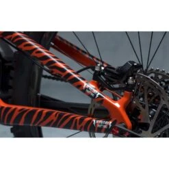 DYEDBRO Beschermfolie Voor Het Frame Zebra - Black Matt 11 DYEDBRO Beschermfolie Voor Het Frame Zebra - Black Matt -Fietsonderdelen dyedbro frame protection kit zebra black4 1003793