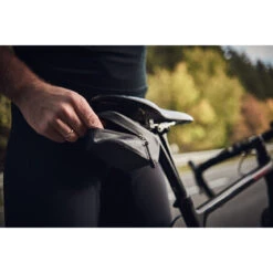 Fidlock Push Saddle Bag 400 - Black 18 Fidlock Push Saddle Bag 400 - Black -Fietsonderdelen fidlock push saddle bag 400 black 08 835753