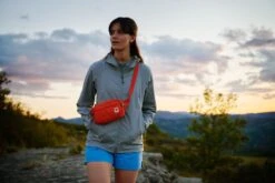 FJÄLLRÄVEN Fjällräven High Coast Heuptasje - Dawn Blue -Fietsonderdelen fjaellraeven high coast lite women shorts river blue 9 935444