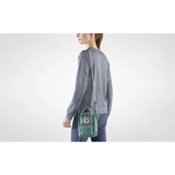 FJÄLLRÄVEN Fjällräven Kånken Sling Schoudertas 2.5L - Pink 20 FJÄLLRÄVEN Fjällräven Kånken Sling Schoudertas 2.5L - Pink -Fietsonderdelen fjaellraeven kanken sling bag clay 11 1025559 1