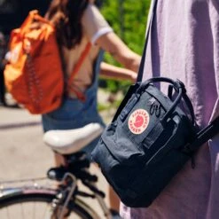 FJÄLLRÄVEN Fjällräven Kånken Sling Schoudertas 2.5L - Ultramarine -Fietsonderdelen fjaellraeven kanken sling bag ultramarine 11 1420115