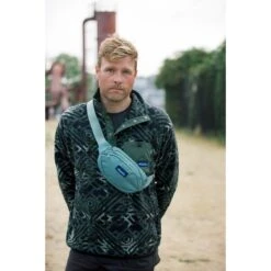 KAVU Spectator Heuptas 0.5 L - Tree Hugger 16 KAVU Spectator Heuptas 0.5 L - Tree Hugger -Fietsonderdelen kavu spectator waist pack 0 1515287