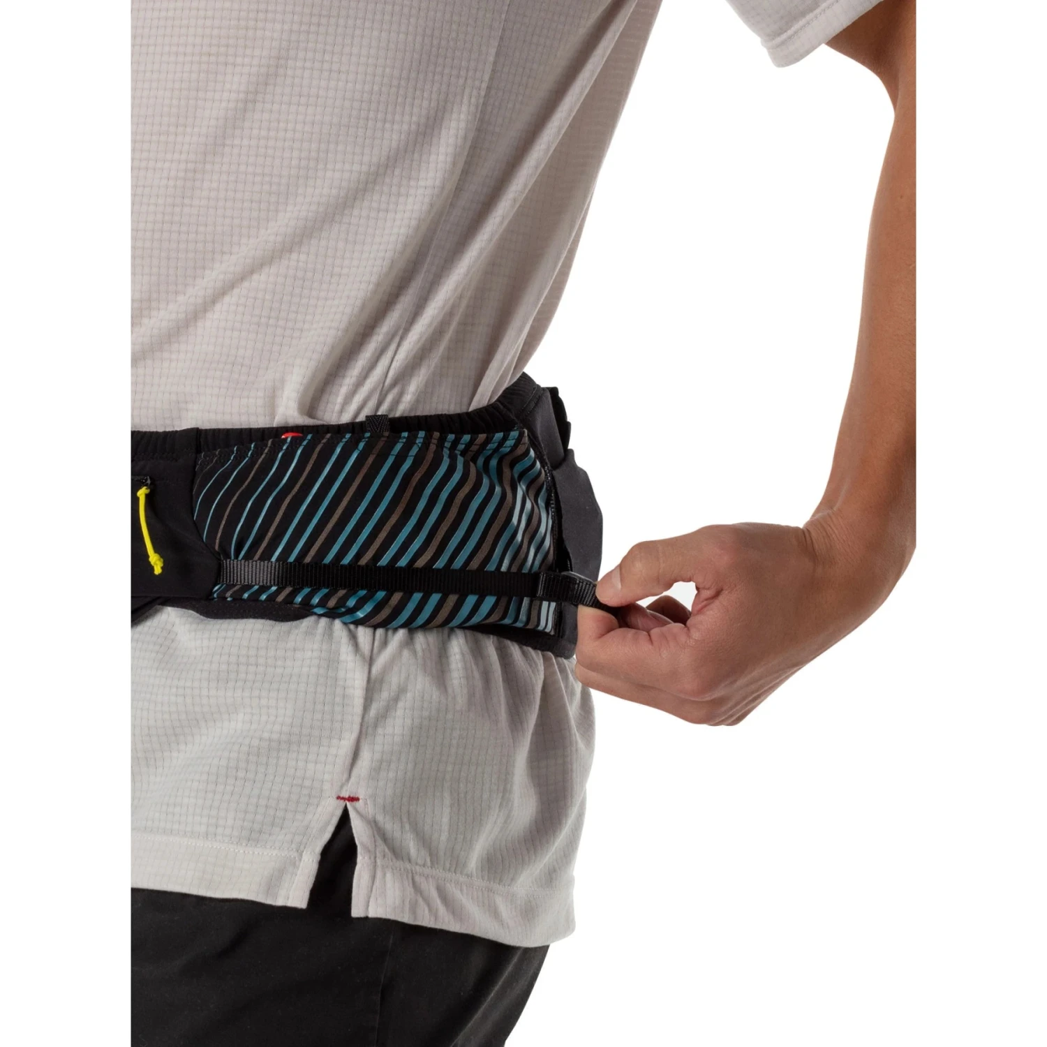 Nathan Sports Pinnacle Series Waistpack - Black / Blue Me Away 9 Nathan Sports Pinnacle Series Waistpack - Black / Blue Me Away - Afbeelding 7