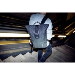 ORTLIEB Velocity High Visibility - 23L Backpack - Black Reflective -Fietsonderdelen ortlieb r4044 1 1303115