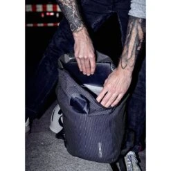 ORTLIEB Velocity High Visibility - 23L Backpack - Black Reflective -Fietsonderdelen ortlieb velocity hv r4044 front2 954121