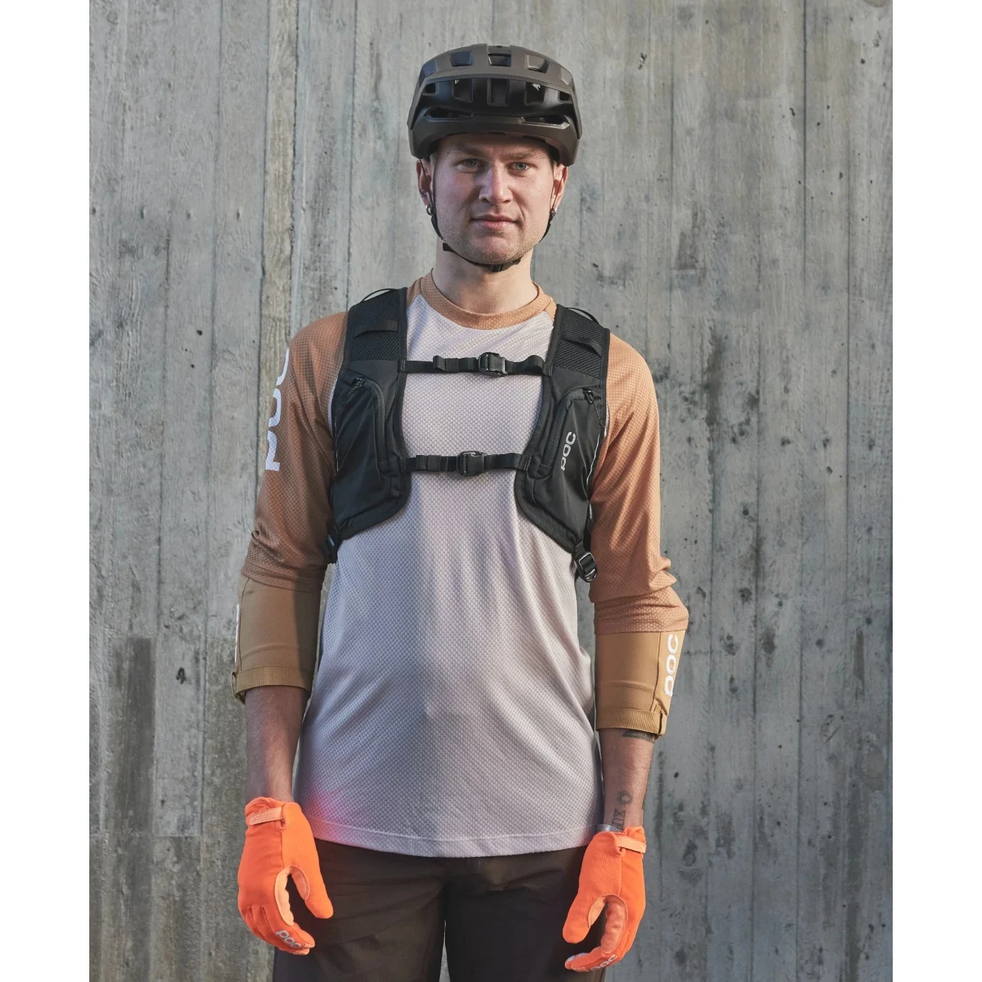 POC Column VPD Protector Rugzak 13L - 1002 Uranium Black 8 POC Column VPD Protector Rugzak 13L - 1002 Uranium Black - Afbeelding 6