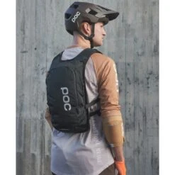 POC Column VPD Protector Rugzak 13L - 1002 Uranium Black 16 POC Column VPD Protector Rugzak 13L - 1002 Uranium Black -Fietsonderdelen poc column vpd backpack 13l 3 1323817