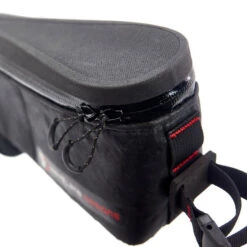 Revelate-designs Revelate Designs Gas Tank EcoPac Bovenbuis Tas - 1.2L - Zwart 13 Revelate-designs Revelate Designs Gas Tank EcoPac Bovenbuis Tas - 1.2L - Zwart -Fietsonderdelen revelate designs gas tank ecopac top tube bag 1 2l black 1507089