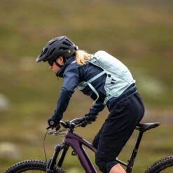 Thule Vital 3L - Women's Hydration Backpack - Alaska -Fietsonderdelen thule vital 3l womens hydration backpack alaska 18 1315623