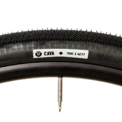 Ultradynamico Cava Robusto Folding Tire - 42-622 - Black
