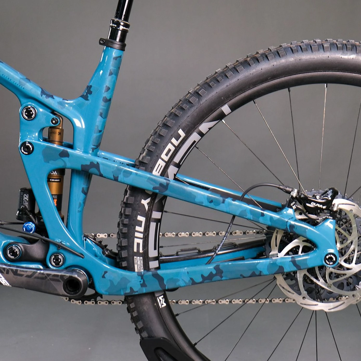 Unleazhed Frame Unscratch Bp01-F Frame Protection Tape - Undercover Glossy 8 Unleazhed Frame Unscratch Bp01-F Frame Protection Tape - Undercover Glossy - Afbeelding 6