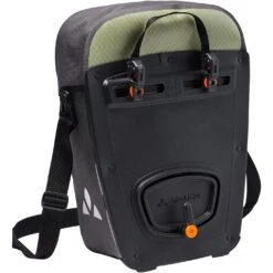 Vaude Aqua Commute Single Tas Voor De Achterkant - 26L - Fango -Fietsonderdelen vaude aqua commute single bike pannier rear fango 3 1243301